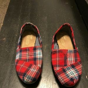 Plaid TOMS
